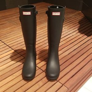 Black Hunter Rainboots